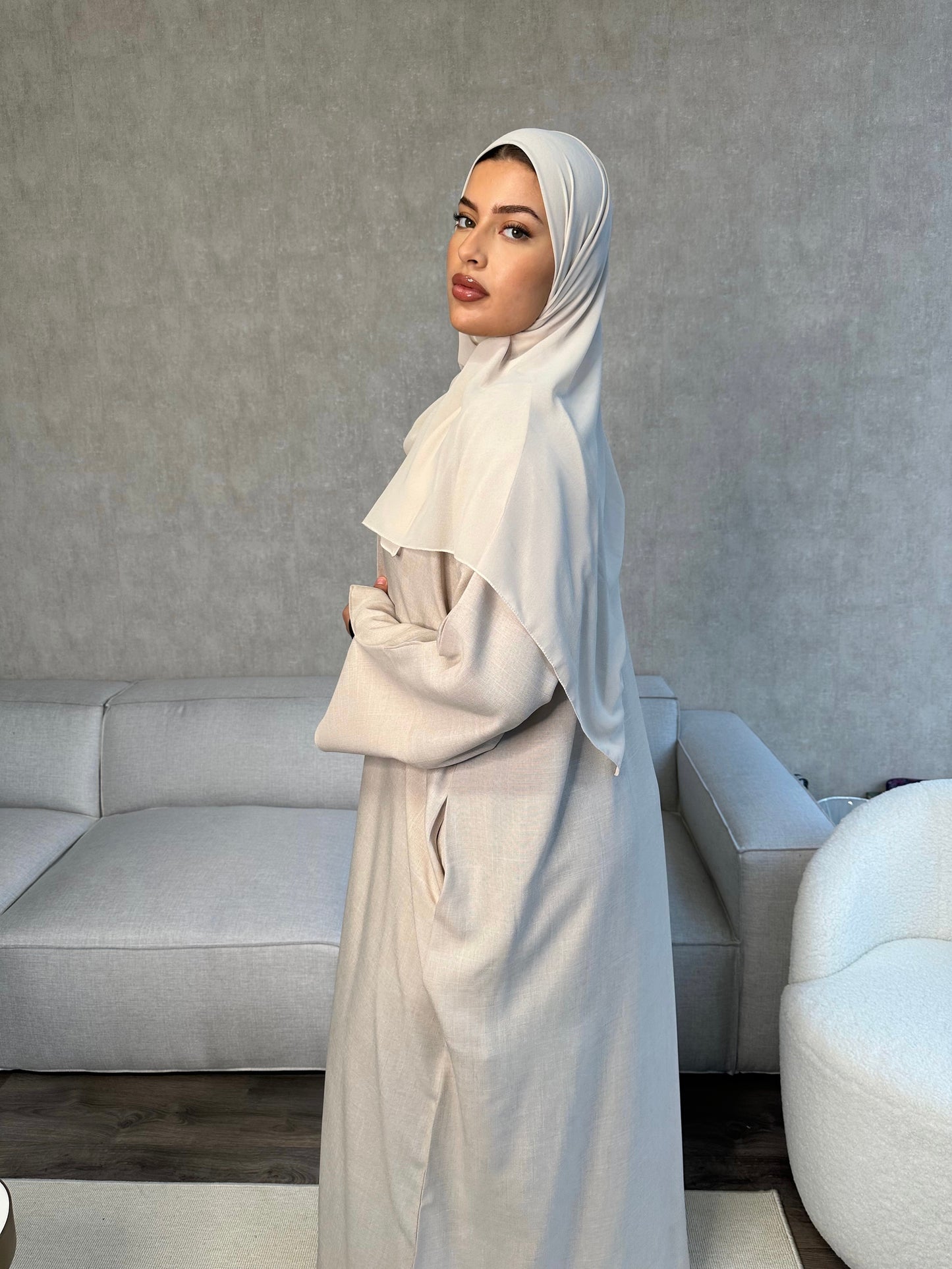 Closed Linen Abaya - Alina - ألينا