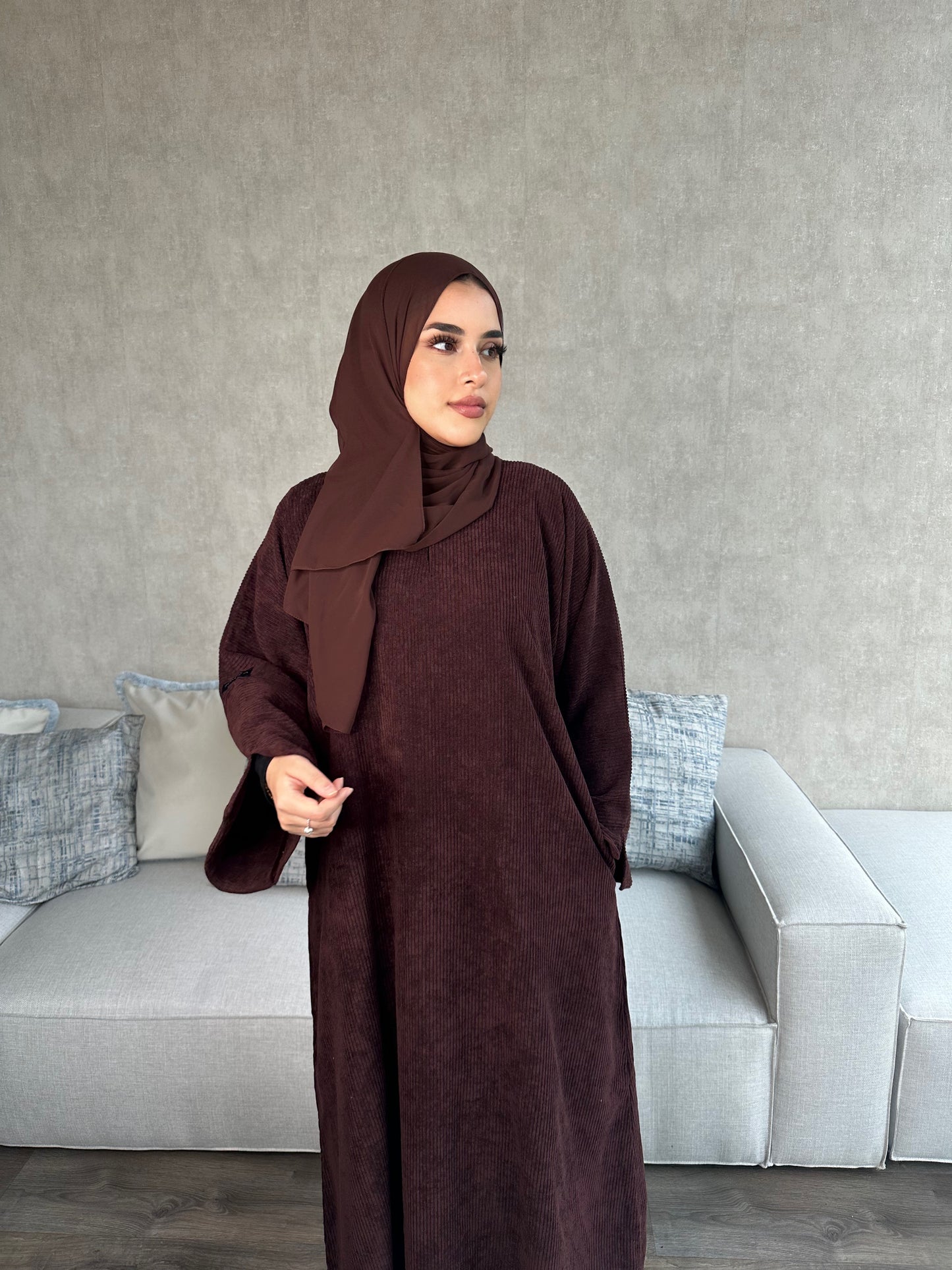 Tara Corduroy Abaya - Burgundy - تارا